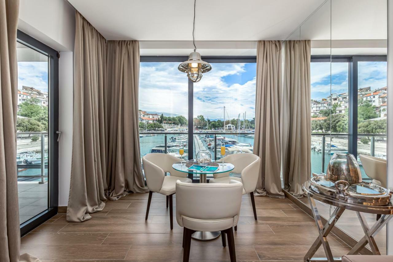 Apartments Marina Novi Novi Vinodolski Buitenkant foto